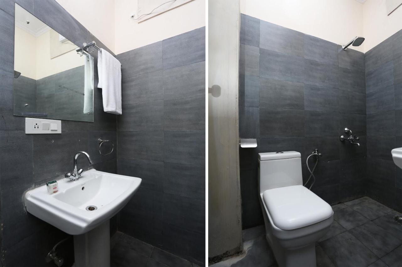 Oyo 28670 Hotel Dev Palace Gurgaon Exterior photo