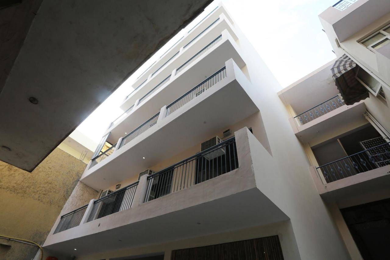 Oyo 28670 Hotel Dev Palace Gurgaon Exterior photo